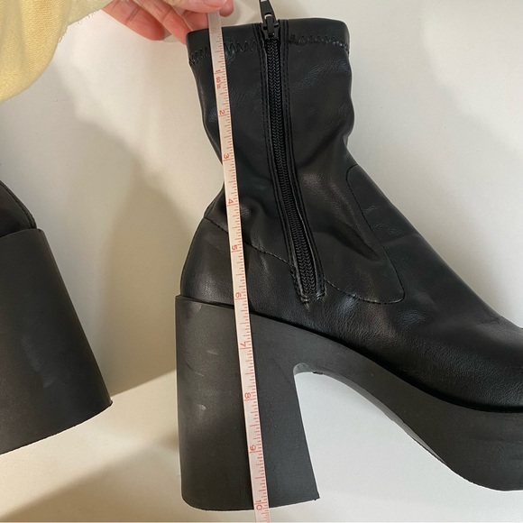 ASOS Elsie high heeled sock boot - Picture 13 of 16